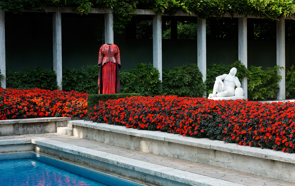 La storia della moda (in carta) di Isabelle de&nbsp;Borchgrave.