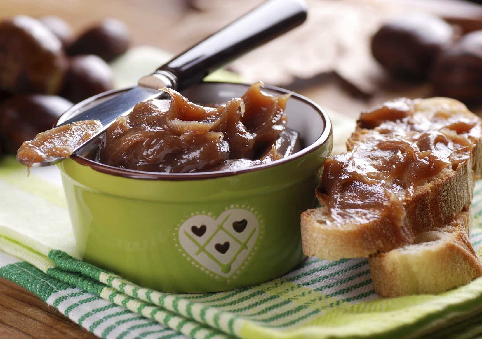 chestnut cream in the bowl